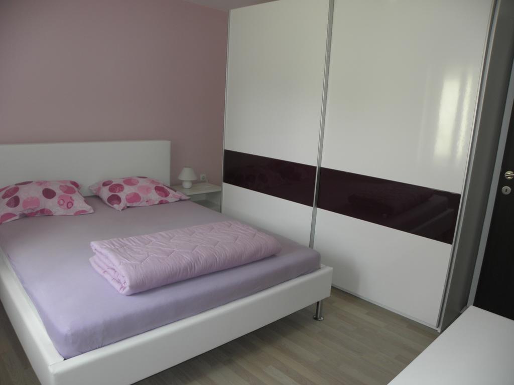 Apartment Jartic Betina  Cameră foto